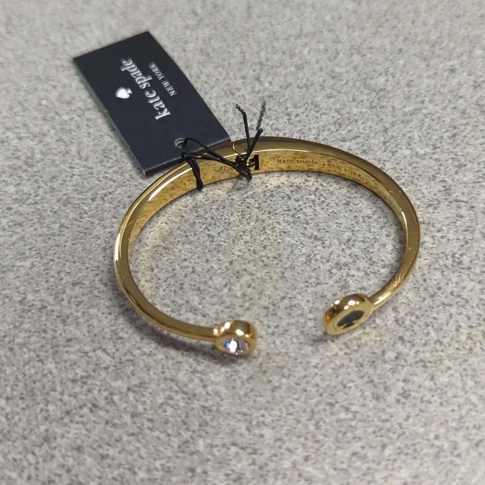 Kate Spade Spot The Spade Open Hinge Bangle Bracelet NEW - Picture 3 of 6